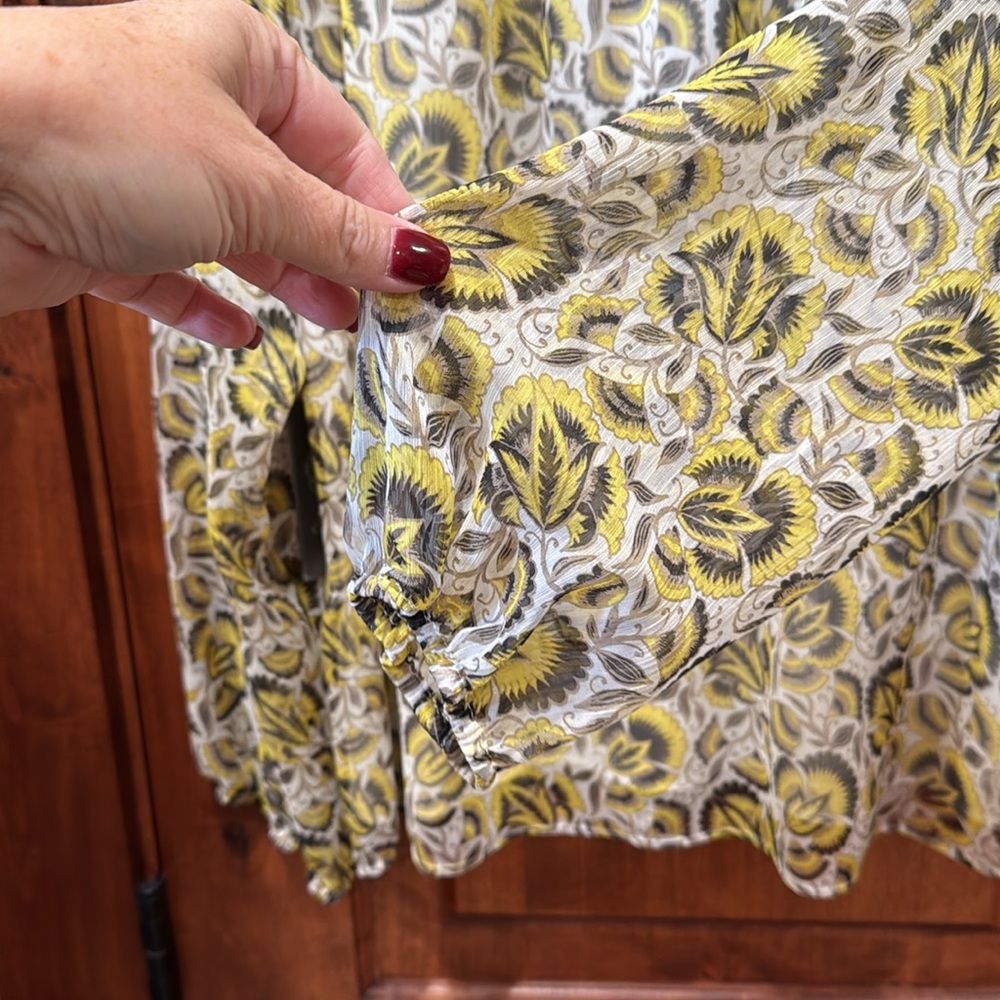 Vince Camuto blouse - Picture 7 of 8
